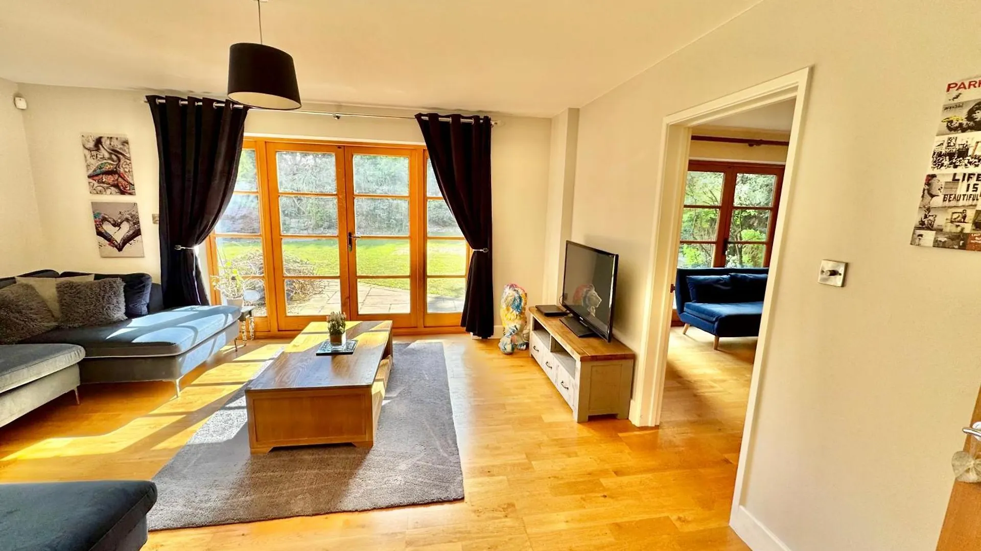Holiday home Serene Retreat - Hot Tub - Pool Table - Close To New Forest And Bournemouth Beach - Sleeps 12 Hurn