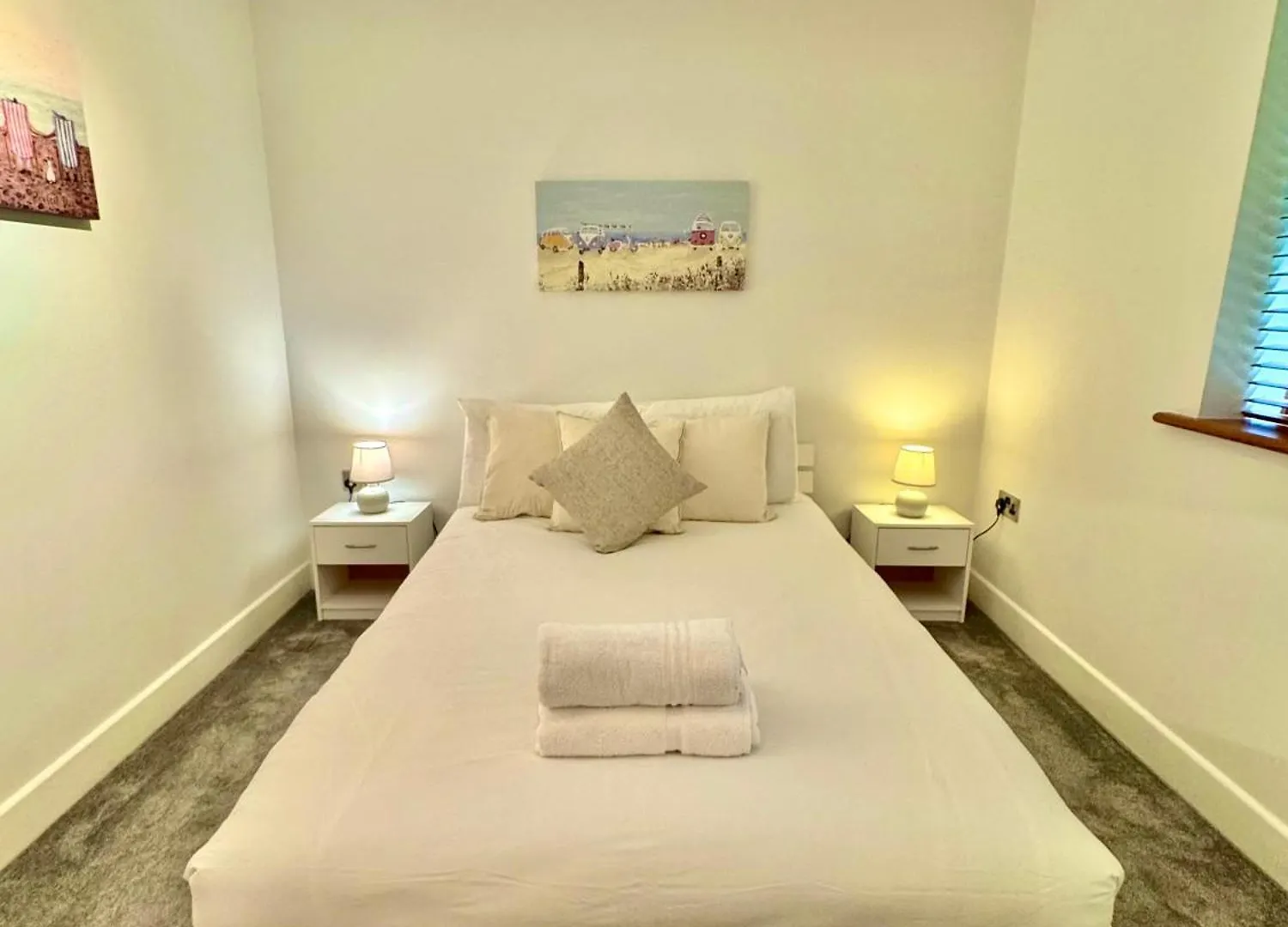 Holiday home Serene Retreat - Hot Tub - Pool Table - Close To New Forest And Bournemouth Beach - Sleeps 12 Hurn United Kingdom